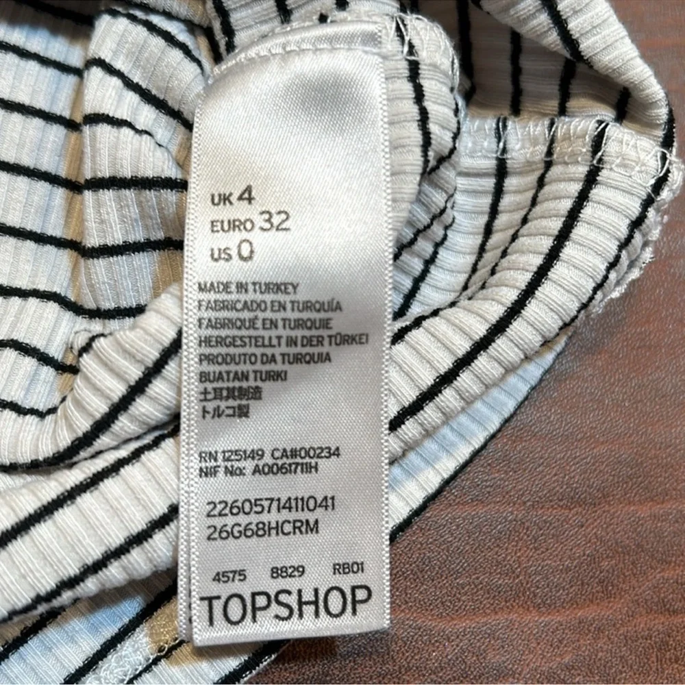 TOPSHOP PETITE Gray with Black Stripes Crop Tank Top Size 0 - Picture 6 of 7